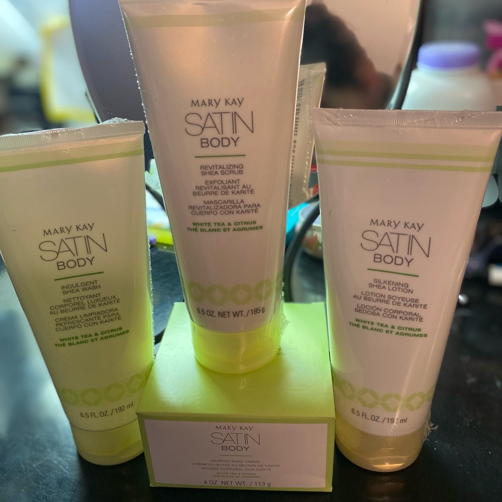 Brand new Mary kay satin body set.  Includes 4 full-size products.